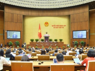 Đại biểu Quốc hội đề nghị điều chỉnh chỉ tiêu lạm phát và dùng công cụ thuế để kiểm soát giá xăng dầu