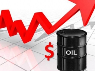 Giá xăng dầu hôm nay 29/3: Vùn vụt tăng