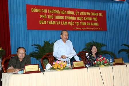 Phó Thủ tướng Thường trực Trương Hòa Bình làm việc tại An Giang