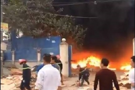 Văn Lâm (Hưng Yên): Cháy lớn tại kho chứa phế liệu