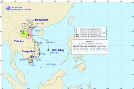 Bão số 2 đổ bộ vào Nghệ An - Hà Tĩnh, gió giật cấp 9 – 10