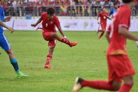 SEA Games 29: Aung Thu lập cú đúp, U22 Myanmar thắng dễ Singapore trận ra quân