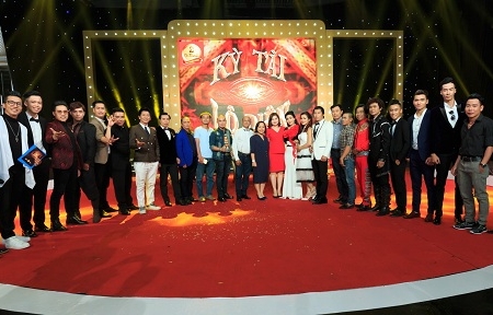 Trà thanh nhiệt Dr Thanh tài trợ chương trình “Kỳ tài lộ diện”