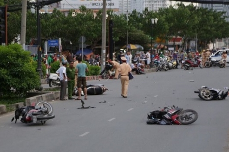 Gần 50 người thương vong vì tai nạn giao thông ngày 29 Tết