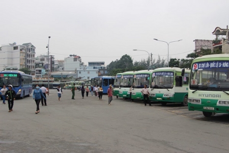 Tăng giá xe buýt tuyến Tân An – Chợ Lớn do nhiên liệu tăng cao