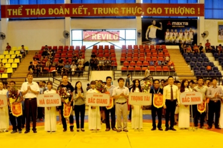 318 VĐV tranh tài tại Giải trẻ Vật cổ điển, Vật tự do toàn quốc năm 2018