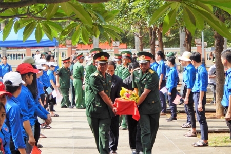 Quân khu 5: Hội nghị rút kinh nghiệm công tác tìm kiếm, quy tập hài cốt liệt sĩ