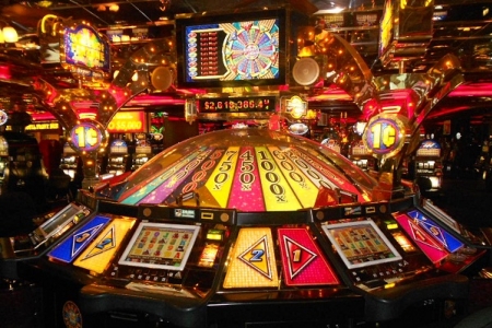 Đề xuất cắt giảm điều kiện kinh doanh Casino, cá cược