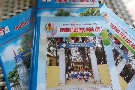 Huyện Hậu Lộc (Thanh Hóa): Có hay không HS bị “ép” mua sách in tên, hình ảnh của trường?