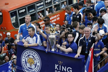 Sốc: Ông chủ người Thái của CLB Leicester Vichai Srivaddhanaprabha đã tử vong trong vụ rơi máy bay