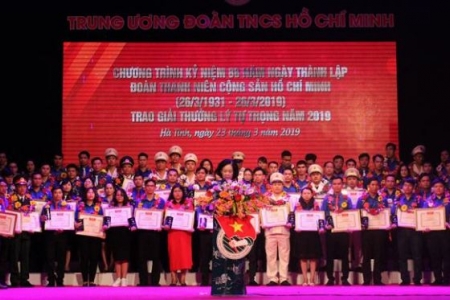 Hà Tĩnh: 72 cán bộ đoàn tiêu biểu vinh dự nhận giải thưởng Lý Tự Trọng