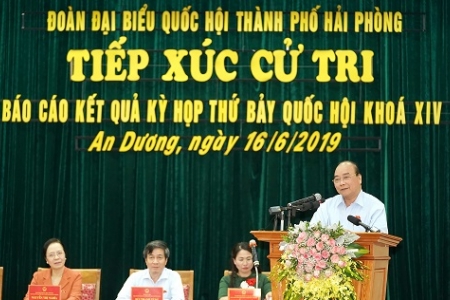 Thủ tướng: Xử lý nghiêm cán bộ lợi dụng quyền lực để nhũng nhiễu