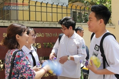 Sáng nay (27/6), hơn 460.000 thí sinh thi bài cuối cùng kỳ thi THPT quốc gia 2019