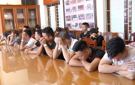 Thanh Hóa: 18 đối tượng mở 'tiệc' ma túy mừng sinh nhật trong quán karaoke