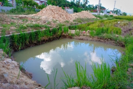 Trẻ tử vong dưới hố chôn cột điện tại Nghệ An: Trách nhiệm chính thuộc đơn vị thi công