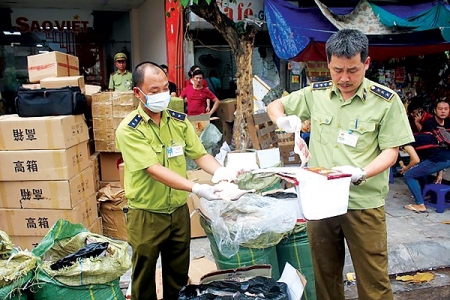 Ban chỉ đạo 389 Hà Nội: Nỗ lực đấu tranh chống buôn lậu