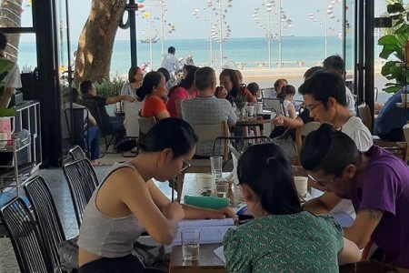 Bùng nổ nhượng quyền thương hiệu cà phê 0 đồng