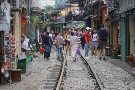 Người dân nói gì về cafe đường tàu?