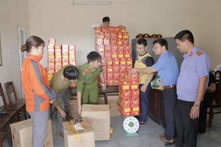 Hà Tĩnh: Lo tết sớm, trữ hơn 500 kg pháo bán kiếm lời