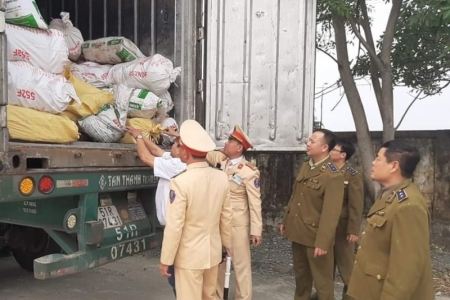 Hà Tĩnh: Hơn 10 tấn nội tạng hôi thối trên đường tới bàn nhậu