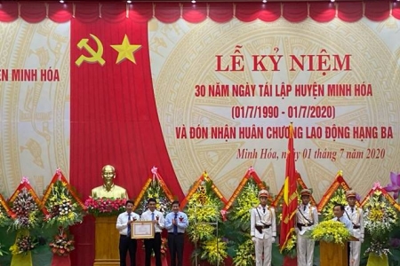 Huyện Minh Hóa (Quảng Bình): Kỷ niệm 30 năm ngày tái lập huyện và đón nhận Huân chương Lao động hạng Ba