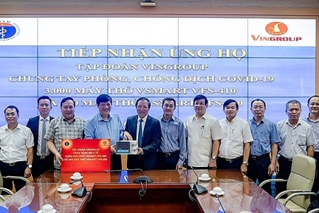 Vingroup trao tặng 1.700 máy thở xâm nhập và tài trợ hóa chất cho 56.000 xét nghiệm COVID-19