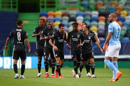 Xác định 4 CLB vào bán kết Champions League 2019/20