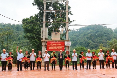 Thái Nguyên: Hoàn thành chương trình cấp điện cho 100% xóm, bản, vùng dân tộc thiểu