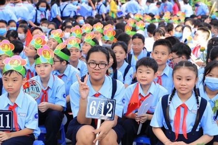 Hội đồng quốc gia thẩm định sách giáo khoa thực hiện theo hai vòng