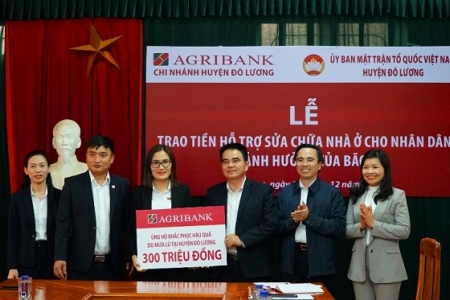 Agribank hỗ trợ nhân dân khắc phục hậu quả do mưa lũ tại Nghệ An