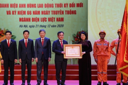 EVN đón nhận danh hiệu “Anh hùng Lao động” thời kỳ đổi mới và kỷ niệm 66 năm Ngày truyền thống ngành Điện lực