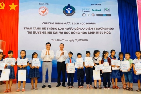 Niềm vui “nước sạch học đường” trước thềm năm học mới tại huyện Bình Đại, Bến Tre