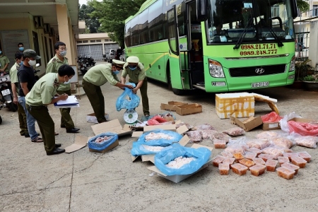 Cục QLTT tỉnh Đắk Lắk: Quyết liệt đấu tranh chống hàng giả, kiểm soát thị trường dịp Tết