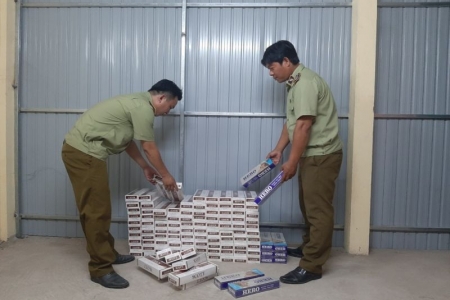 Tạm giữ gần 1.200 bao thuốc lá điếu nhập lậu