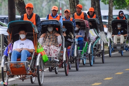 Thực hiện nghiêm khai báo, đánh giá an toàn COVID-19 dịp nghỉ lễ 30/4 và 1/5