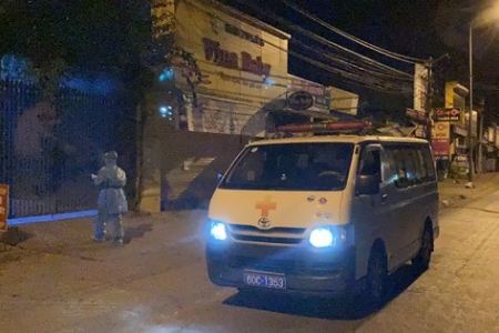 Xuất hiện ca nghi nhiễm COVID-19, Đồng Nai họp khẩn trong đêm