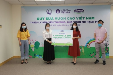 Qũy sữa vươn cao Việt Nam tiếp tục hành trình năm thứ 14: Chăm lo dinh dưỡng cho 19.000 trẻ em khó khăn giữa đại dịch Covid-19