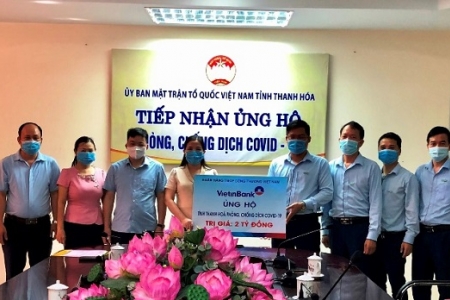 VietinBank chi nhánh Thanh Hóa ủng hộ 2 tỷ đồng phòng, chống dịch Covid - 19