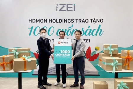 Hơn 1.000 cuốn sách được chủ đầu tư HD Mon Holdings trao tặng cho thư viện The zei