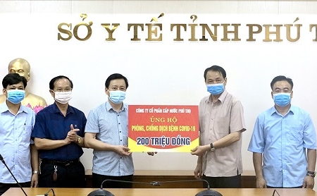 Phú Thọ: Tiếp nhận ủng hộ 300 triệu đồng phòng, chống dịch COVID-19 của 2 doanh nghiệp