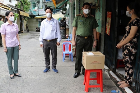 Công an TP. Hồ Chí Minh: Người dân khó khăn cần hỗ trợ, hãy gọi 02839.247.247