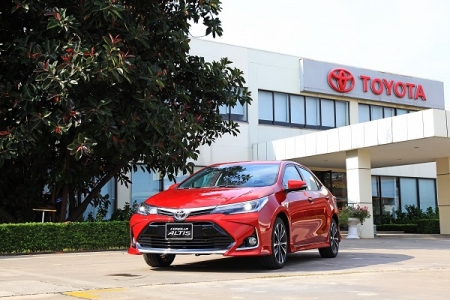 Ưu đãi lớn của Toyota Corolla Altis trong tháng 10