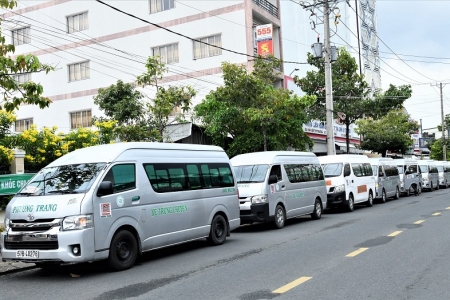 Cà Mau: Tiếp nhận phương tiện vận chuyển F0, F1 và máy tạo oxy phòng chống dịch