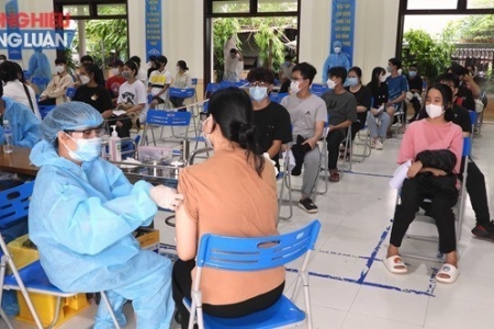 Đà Nẵng lên kế hoạch tiêm vaccine phòng Covid-19 cho học sinh lớp 6 và 7