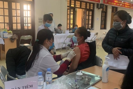 Tỉnh ủy Thanh Hoá ban hành Công điện về việc đẩy mạnh tiêm vaccine phòng Covid-19