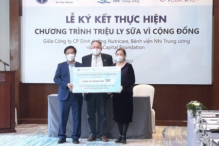 Nutricare và VinaCapital Foundation mở rộng chương trình “Triệu ly sữa vì cộng đồng”