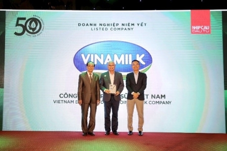 Vinamilk nhận giải thưởng Top 50 Doanh nghiệp phát triển bền vững 2022