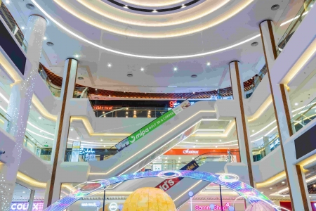 “Lạc giữa đa vũ trụ” cùng dàn TikTokers triệu view dịp Trung thu 2022