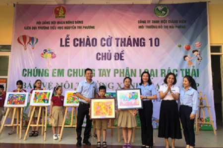 Công ty TNHH MTV Môi trường đô thị Hải Phòng thực hiện tuyên truyền phân loại rác tại nguồn