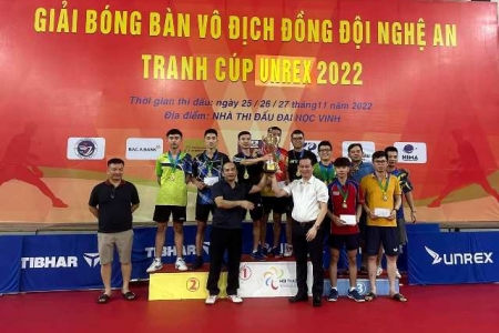 Gần 400 tay vợt tranh tài giải “Giải bóng bàn vô địch đồng đội Nghệ An tranh cúp UNREX 2022”